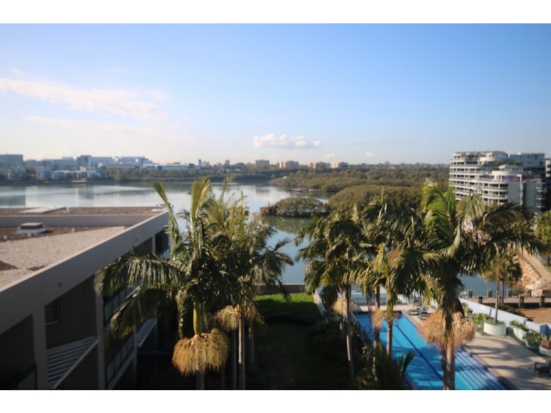 684/4 The Crescent, Wentworth Point NSW 2127