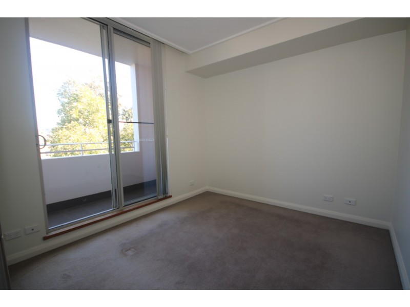 684/4 The Crescent, Wentworth Point NSW 2127
