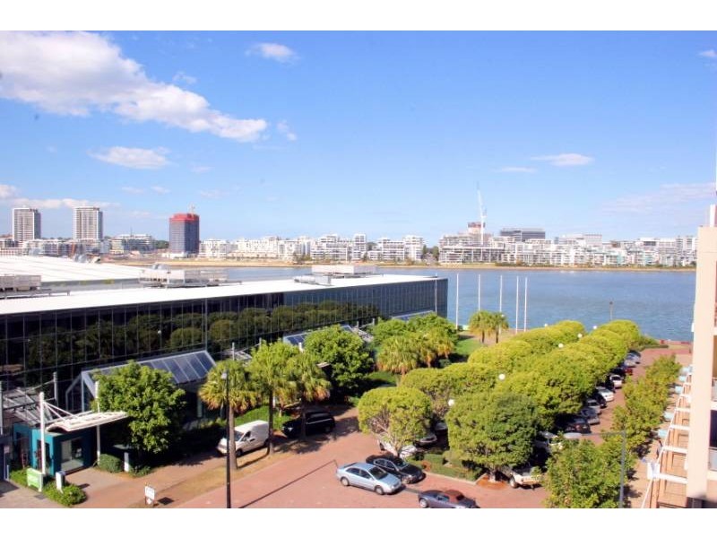 532/26 Baywater Drive, Wentworth Point NSW 2127