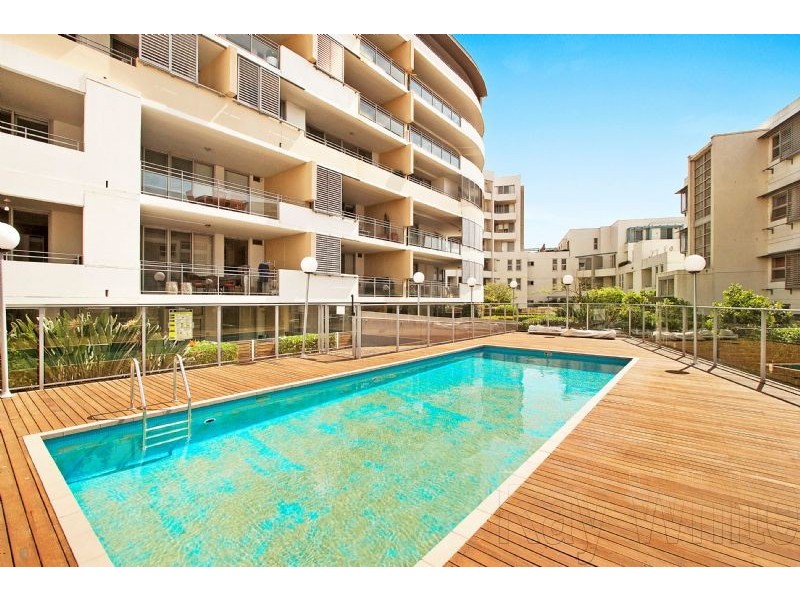 25 Bennelong Parkway, Wentworth Point NSW 2127