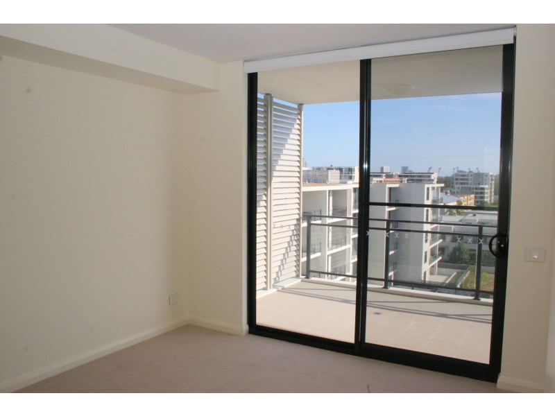 B722/22 Baywater Drive, Wentworth Point NSW 2127