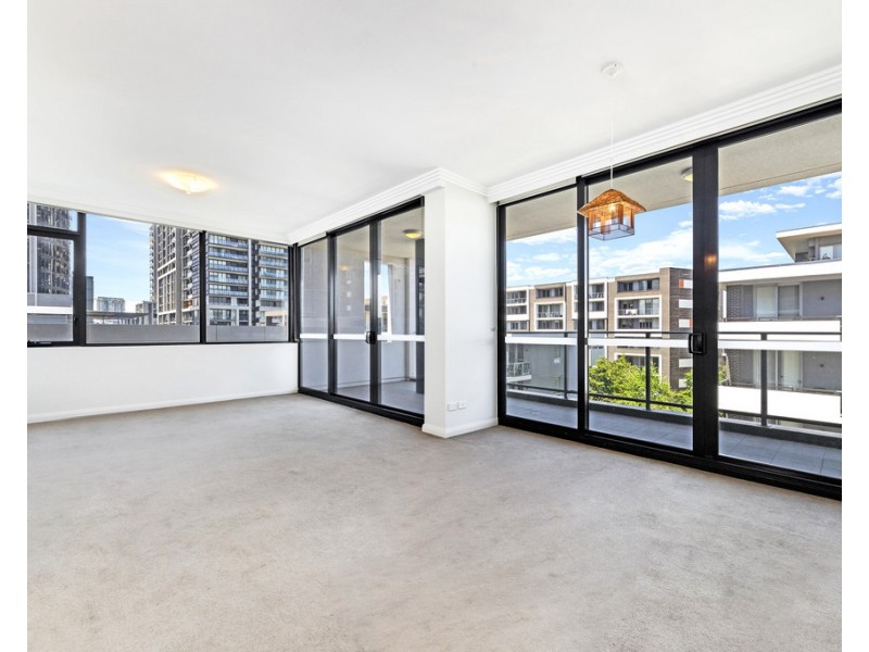 701/47 Hill Road, Wentworth Point NSW 2127