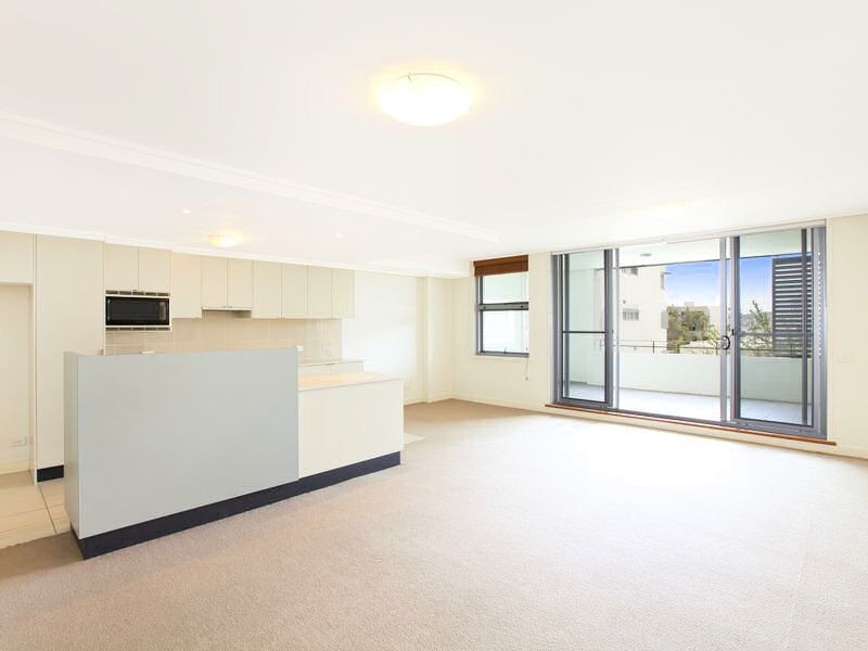 25 Bennelong Parkway, Wentworth Point NSW 2127
