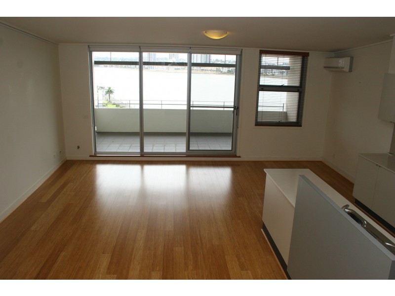 724/25 Bennelong Parkway, Wentworth Point NSW 2127