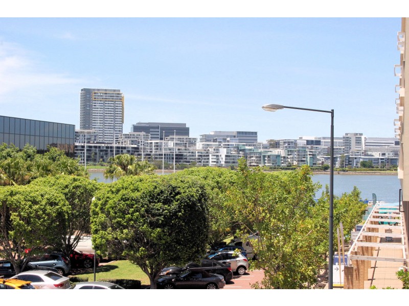 26 Baywater Drive, Wentworth Point NSW 2127
