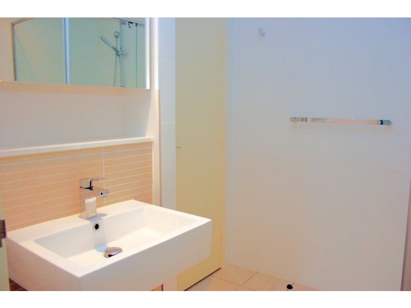 303/25 Hill Road, Wentworth Point NSW 2127