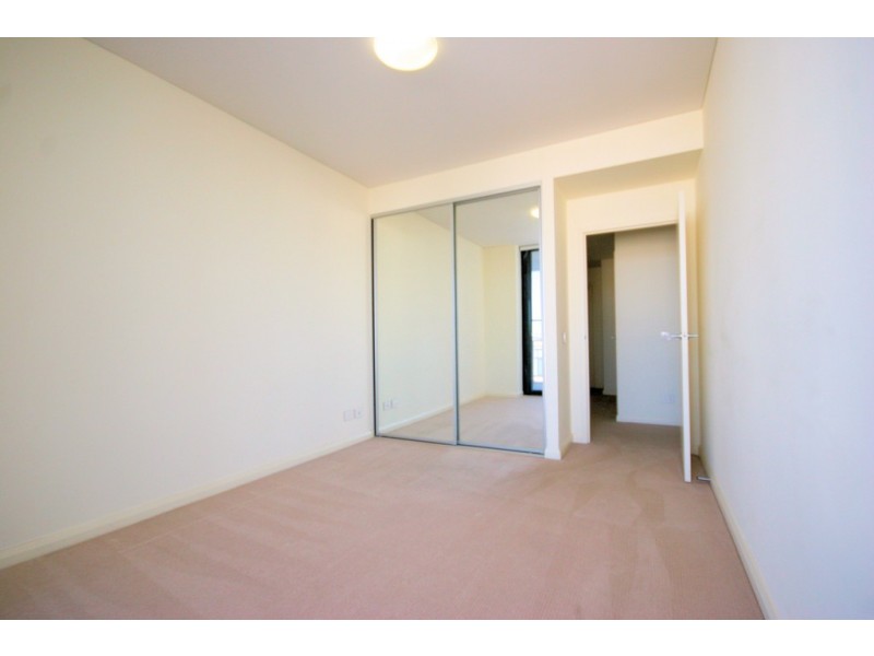 728/26 Baywater Drive, Wentworth Point NSW 2127