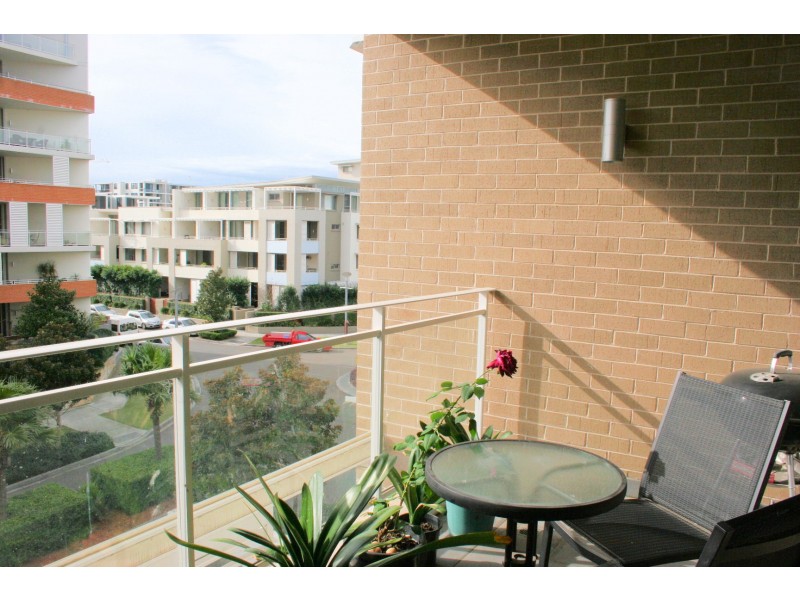 4/37 Amalfi Drive, Wentworth Point NSW 2127