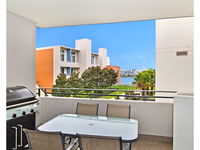 471/4 The Crescent, Wentworth Point NSW 2127