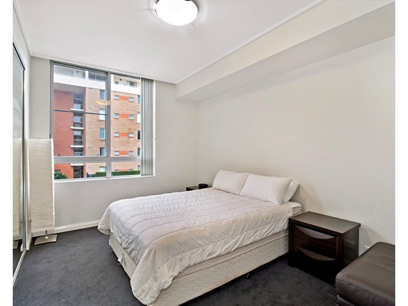 471/4 The Crescent, Wentworth Point NSW 2127