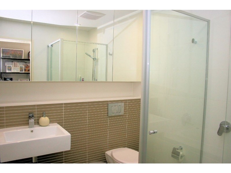 4** / 16 Baywater Drive, Wentworth Point NSW 2127
