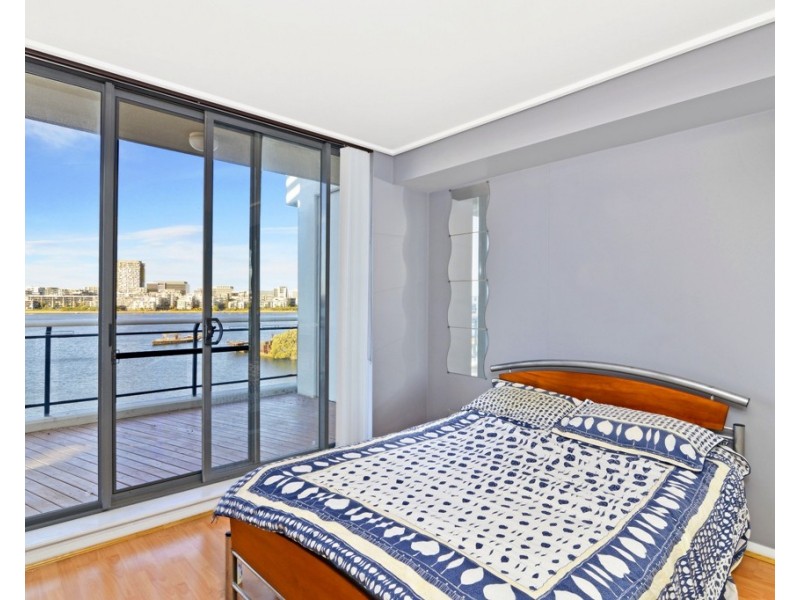 65/27 Bennelong Parkway, Wentworth Point NSW 2127