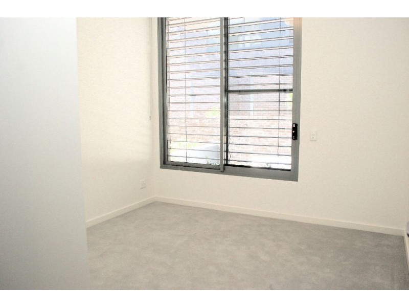 211/16 Savona Drive, Wentworth Point NSW 2127