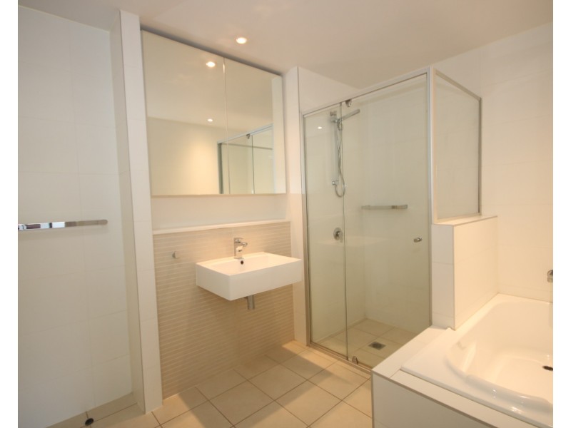 105/27 Hill Road, Wentworth Point NSW 2127