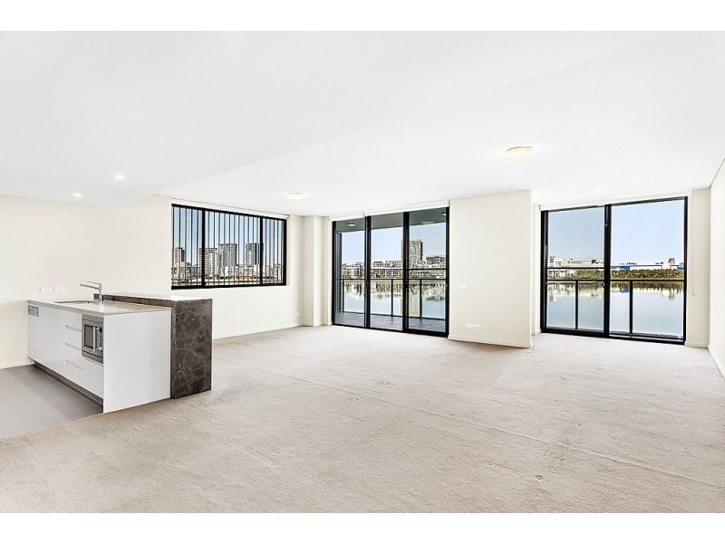 4** / 23 The Promenade, Wentworth Point NSW 2127