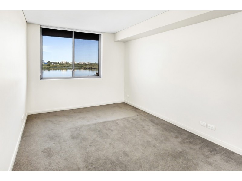 4** / 23 The Promenade, Wentworth Point NSW 2127