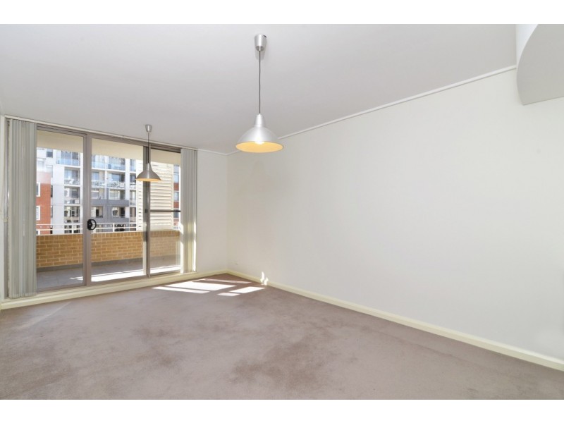 512/19 Hill Road, Wentworth Point NSW 2127