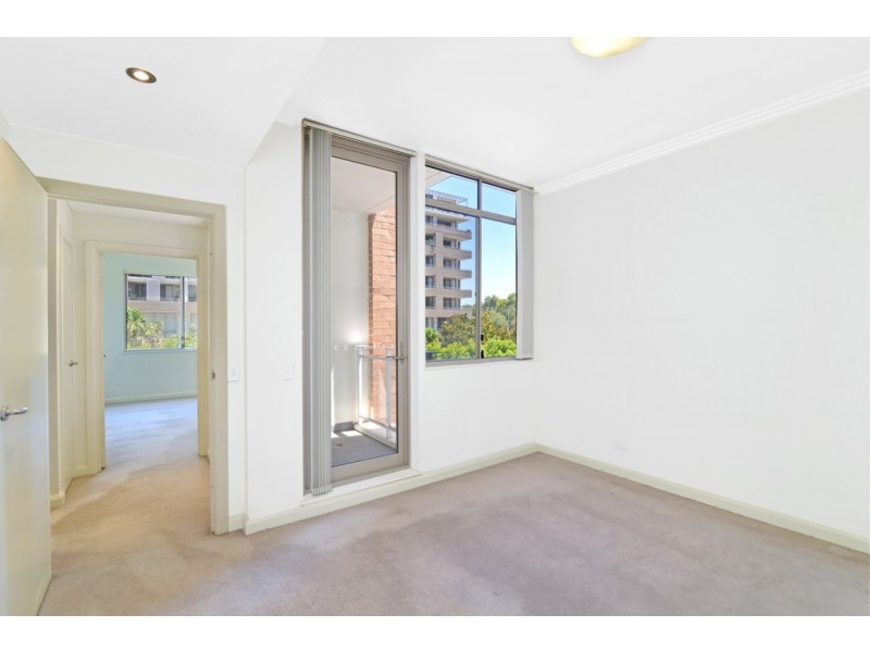 1 Stromboli Strait, Wentworth Point NSW 2127