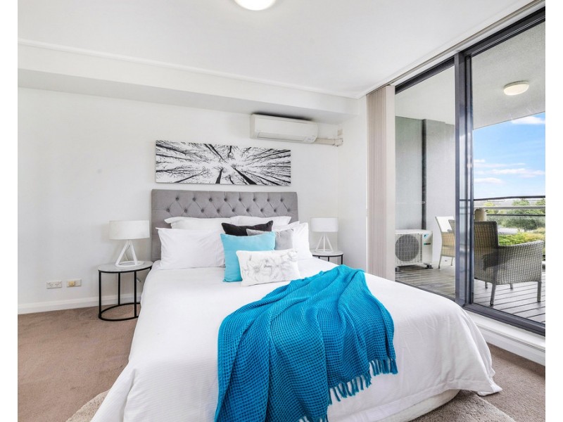 71/27 Bennelong Parkway, Wentworth Point NSW 2127