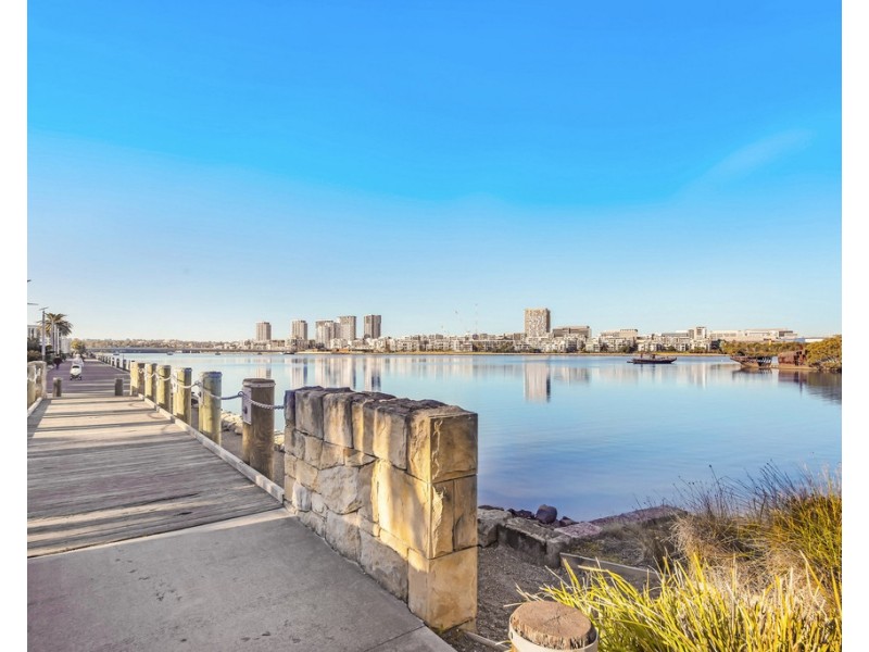 71/27 Bennelong Parkway, Wentworth Point NSW 2127