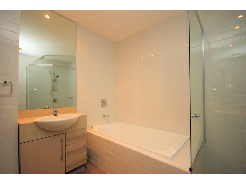3**/2 The Piazza, Wentworth Point NSW 2127
