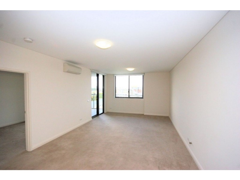 702/8 Marine Parade, Wentworth Point NSW 2127