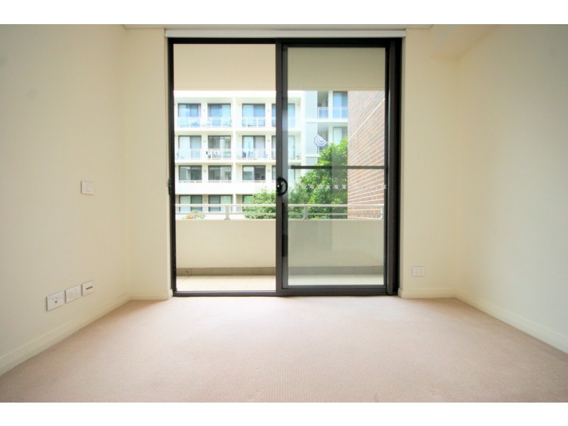 305/25 Hill Road, Wentworth Point NSW 2127