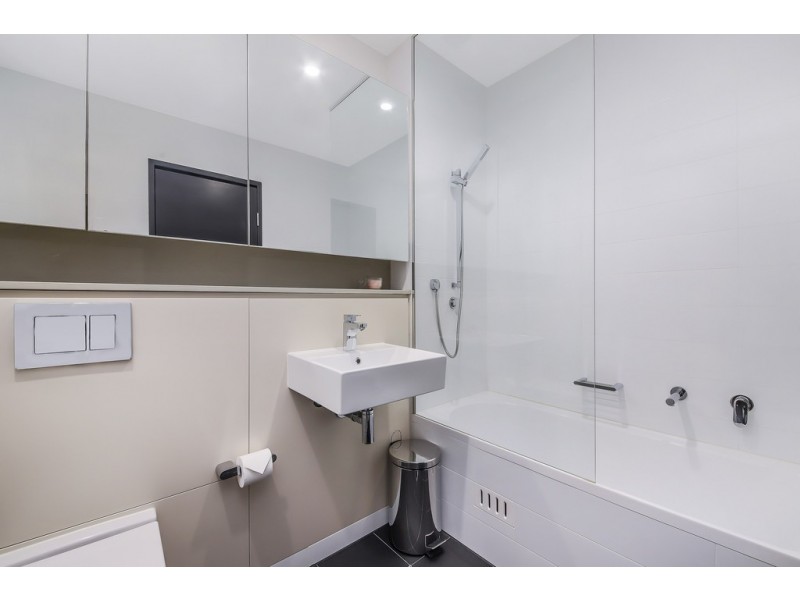 202/9 Baywater Drive, Wentworth Point NSW 2127