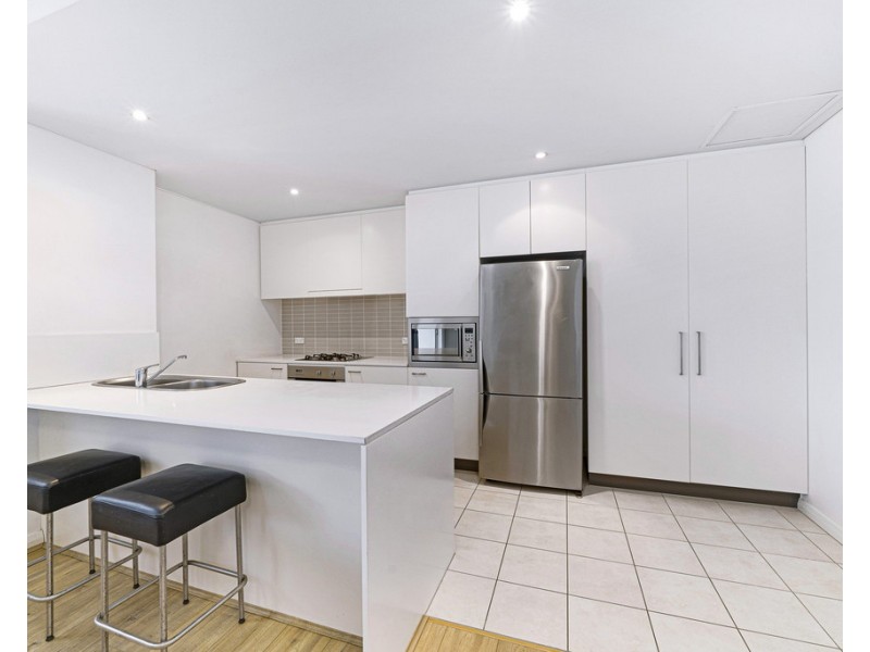680/33 Hill Road, Wentworth Point NSW 2127