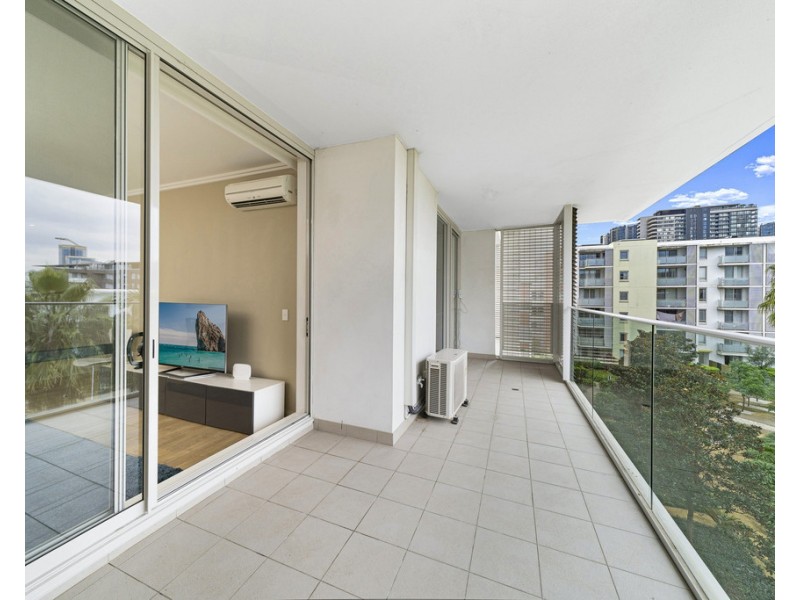 680/33 Hill Road, Wentworth Point NSW 2127