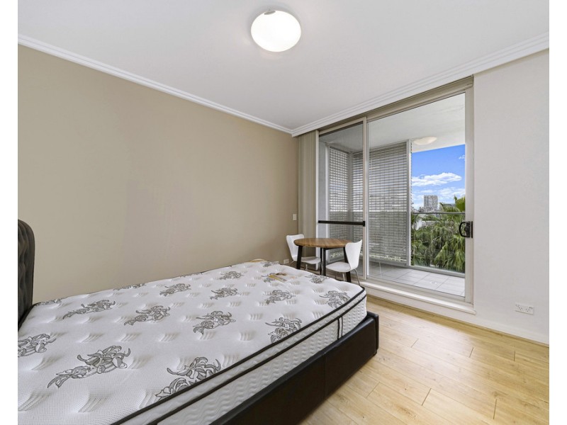 680/33 Hill Road, Wentworth Point NSW 2127