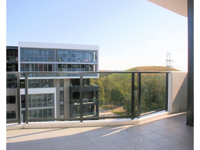 702/51 Hill Road, Wentworth Point NSW 2127