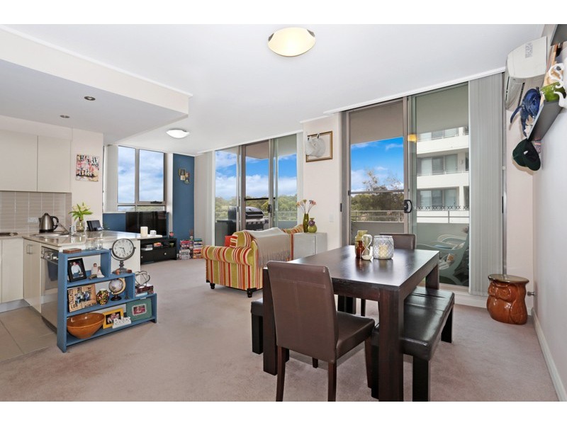 413/37 Amalfi Drive, Wentworth Point NSW 2127