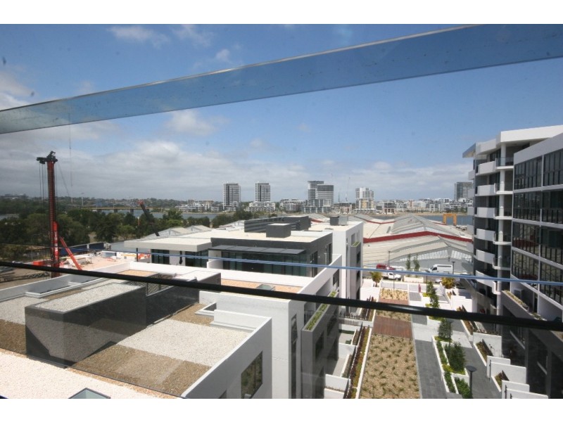 8**/53 Hill Road, Wentworth Point NSW 2127