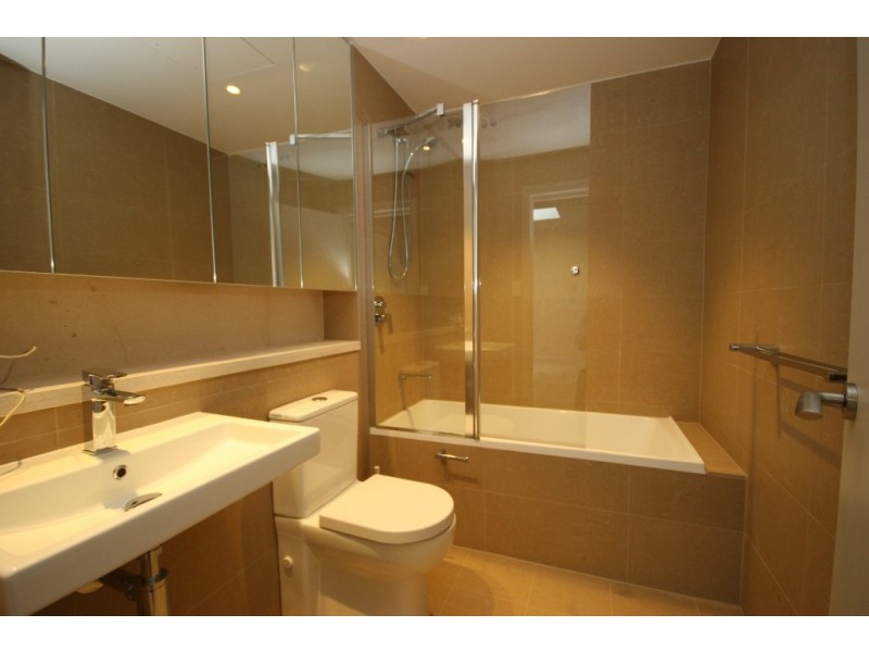 8**/53 Hill Road, Wentworth Point NSW 2127