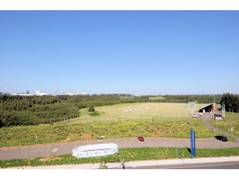 27 Bennelong Parkway, Wentworth Point NSW 2127