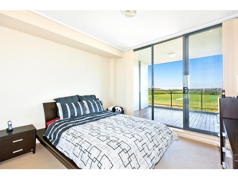 27 Bennelong Parkway, Wentworth Point NSW 2127