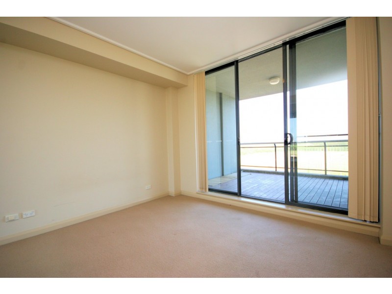 27 Bennelong Parkway, Wentworth Point NSW 2127