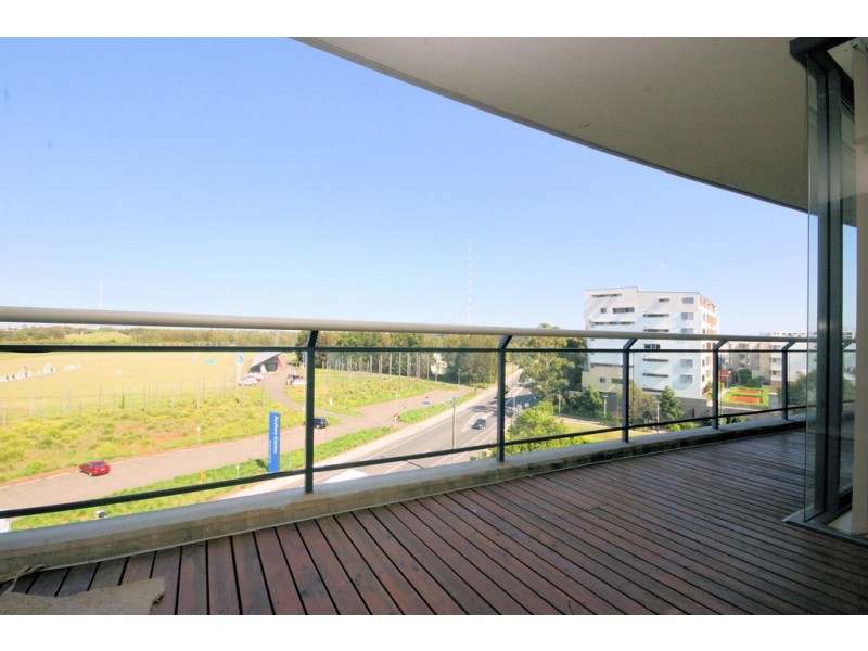 27 Bennelong Parkway, Wentworth Point NSW 2127