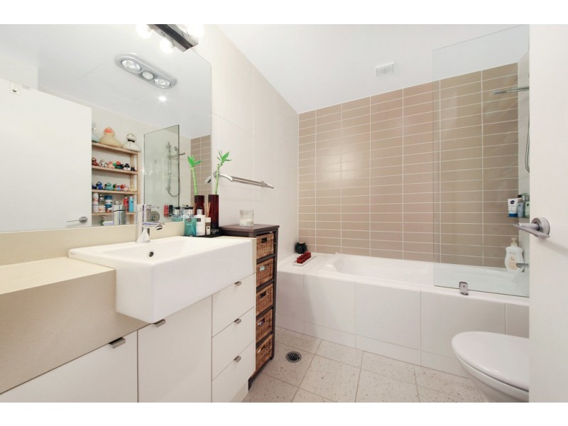 275/4 The Crescent, Wentworth Point NSW 2127