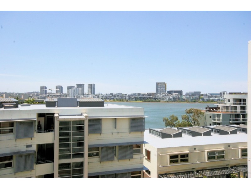 4**/25 Bennelong Parkway, Wentworth Point NSW 2127