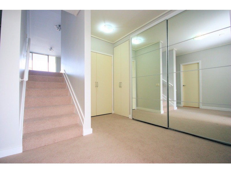 4**/25 Bennelong Parkway, Wentworth Point NSW 2127