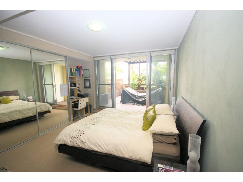 25 Bennelong Parkway, Wentworth Point NSW 2127