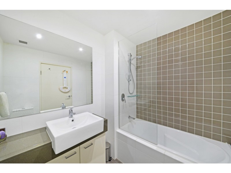 853/5 Baywater Drive, Wentworth Point NSW 2127