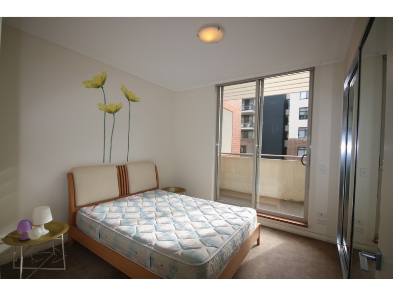 425/16 Marine Parade, Wentworth Point NSW 2127