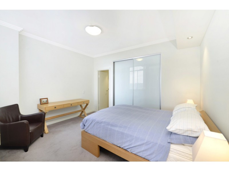 613/21 Hill Road, Wentworth Point NSW 2127