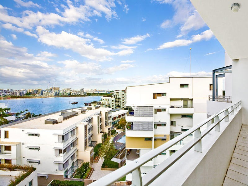 2 The Piazza, Wentworth Point NSW 2127