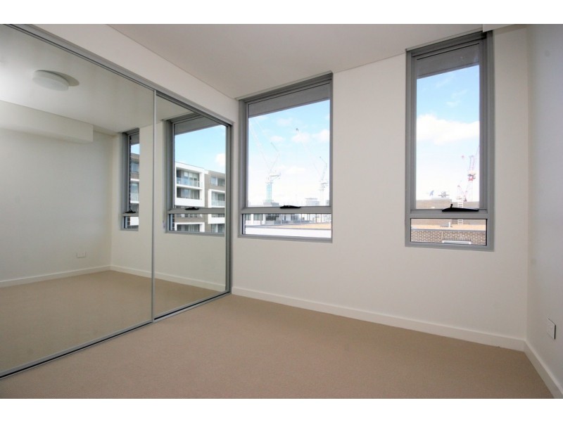 6** / 45 Hill Road, Wentworth Point NSW 2127