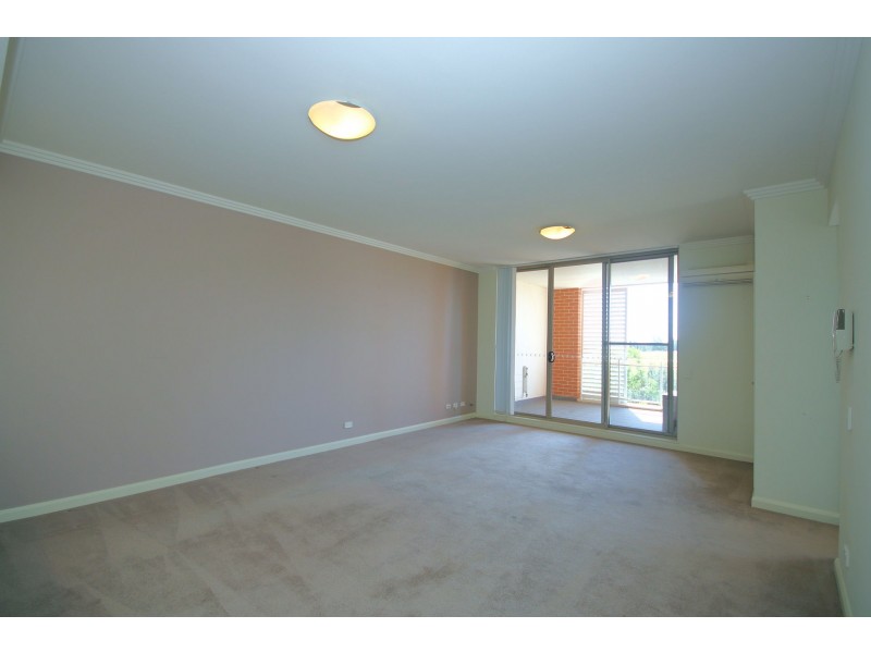 613/21 Hill Road, Wentworth Point NSW 2127