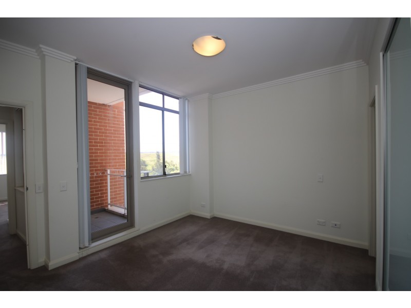 613/21 Hill Road, Wentworth Point NSW 2127